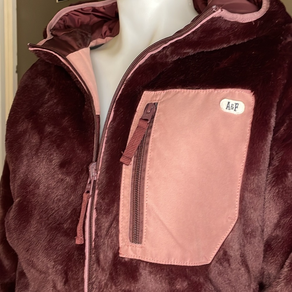 Abercrombie & Fitch Burgundy and Pink Jacket - Picture 2 of 9